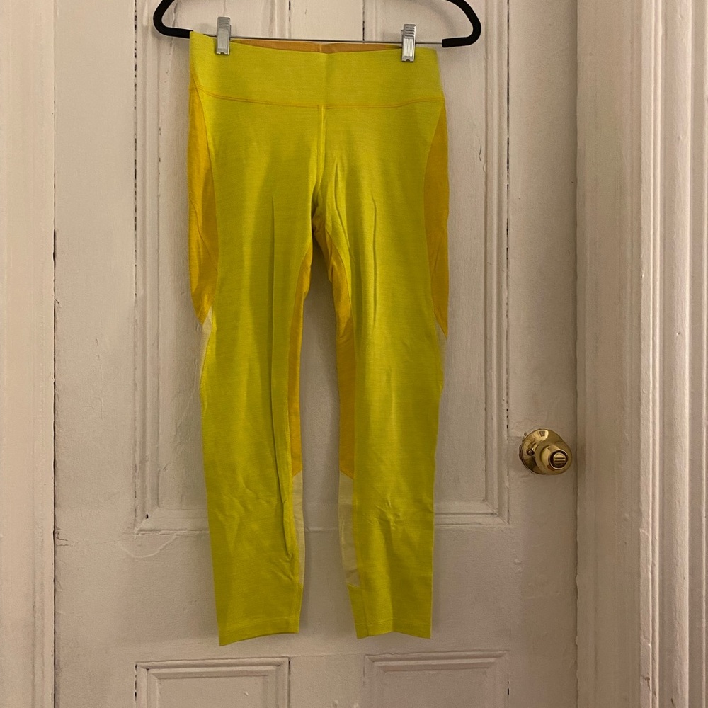 Outdoor Voices, yellow leggings, size M
